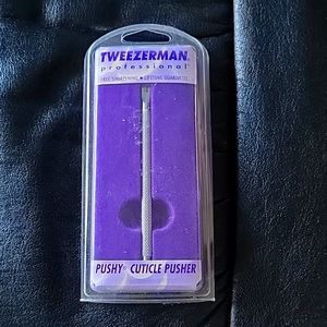 Tweezerman Pushy Cuticle Pusher